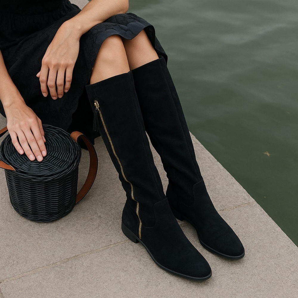 Stuart Weitzman Women’s Black Suede Tall Boots Size 7